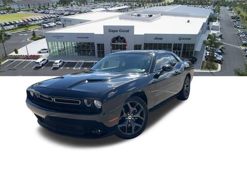 2018 Dodge Challenger SXT
