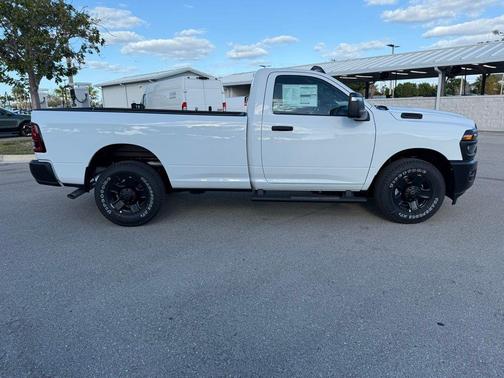 2026 RAM 2500 Tradesman Regular Cab 4x2 8' Box