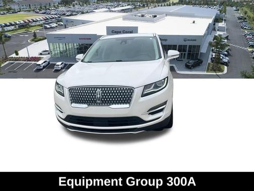 White Platinum Metallic Tri-Coat 2019 Lincoln MKC Reserve