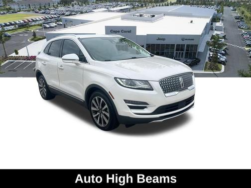 White Platinum Metallic Tri-Coat 2019 Lincoln MKC Reserve