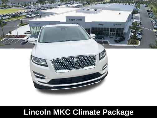 White Platinum Metallic Tri-Coat 2019 Lincoln MKC Reserve