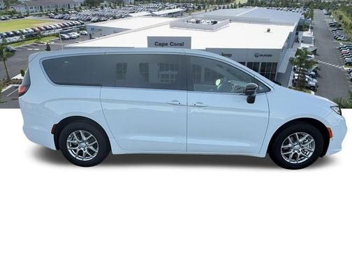 2026 Chrysler Pacifica L