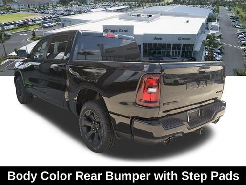 Diamond Black Crystal Pearlcoat 2026 RAM 1500 Big Horn/Lone Star