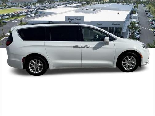 2021 Chrysler Pacifica Touring L