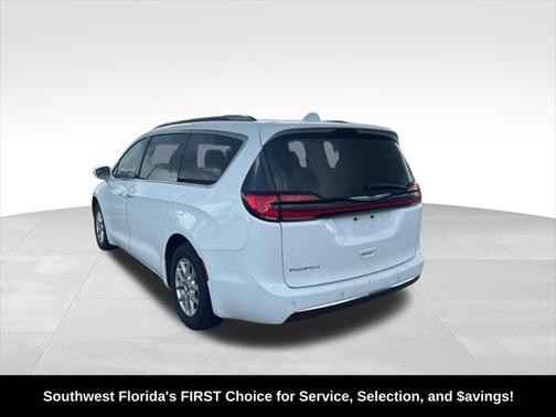 2021 Chrysler Pacifica Touring L