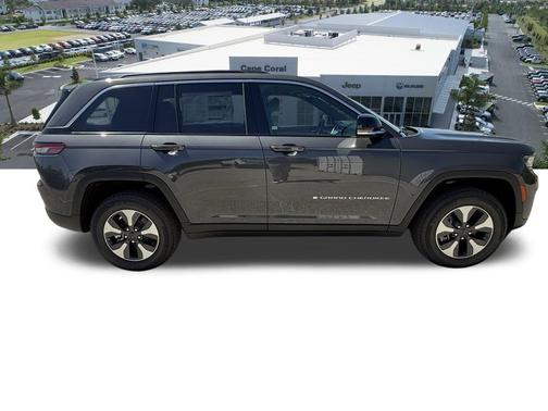 2025 Jeep Grand Cherokee 4xe Base