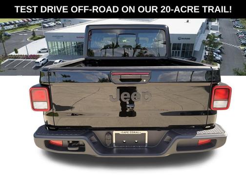 Black Clearcoat 2026 Jeep Gladiator Sport