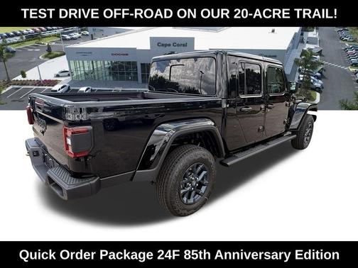 Black Clearcoat 2026 Jeep Gladiator 85th Anniversary Edition
