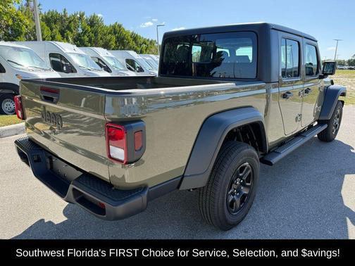 2026 Jeep Gladiator Sport
