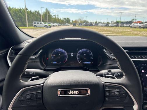 2024 Jeep Grand Cherokee Altitude