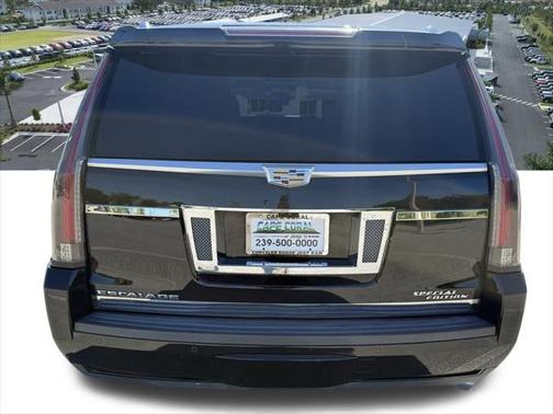 2017 Cadillac Escalade Luxury