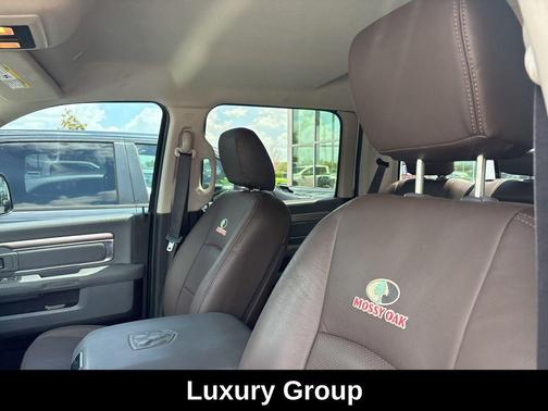 Bright White Clearcoat 2017 RAM 2500 Big Horn Crew Cab 4x4 6'4' Box