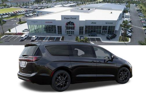 Diamond Black Crystal Pearlcoat 2027 Chrysler Pacifica Limited