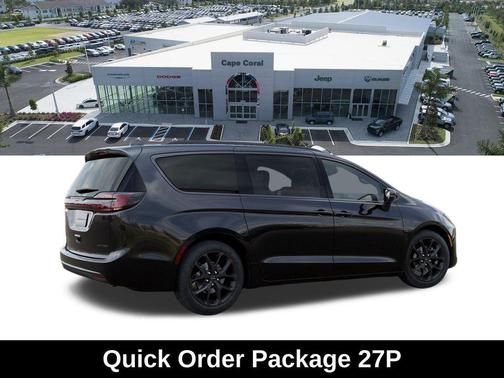 Diamond Black Crystal Pearlcoat 2027 Chrysler Pacifica Limited