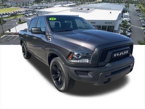 2024 RAM 1500 Classic Warlock Crew Cab 4x2 5'7' Box