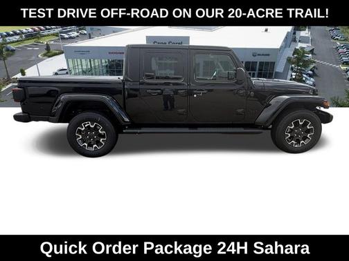 Black Clearcoat 2026 Jeep Gladiator Sahara 4x4