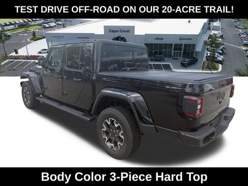 Black Clearcoat 2026 Jeep Gladiator Sahara 4x4
