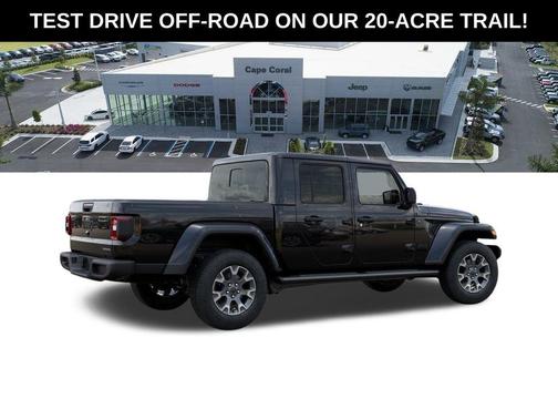 Black Clearcoat 2026 Jeep Gladiator Sahara 4x4