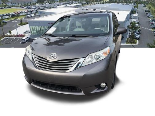 2014 Toyota Sienna XLE