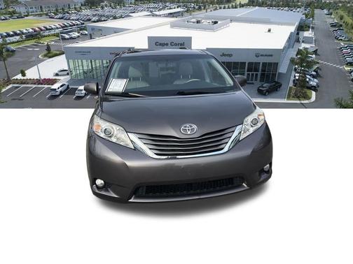 2014 Toyota Sienna XLE