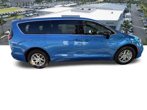 2026 Chrysler Pacifica L