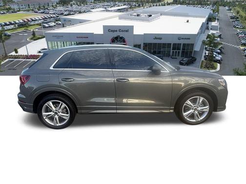 2024 Audi Q3 Premium 45 TFSI S line quattro Tiptronic