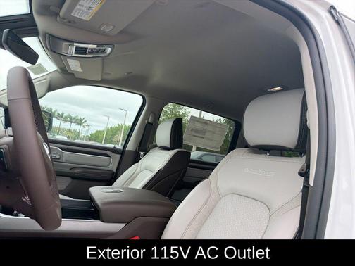 Bright White Clearcoat 2026 RAM 1500 Laramie