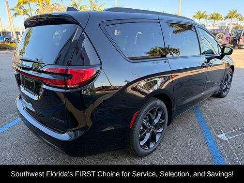 2026 Chrysler Pacifica Limited