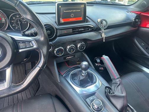 2016 Mazda MX-5 Miata Club