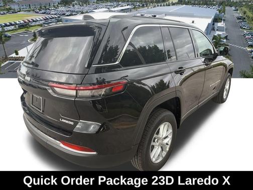 2025 Jeep Grand Cherokee Laredo