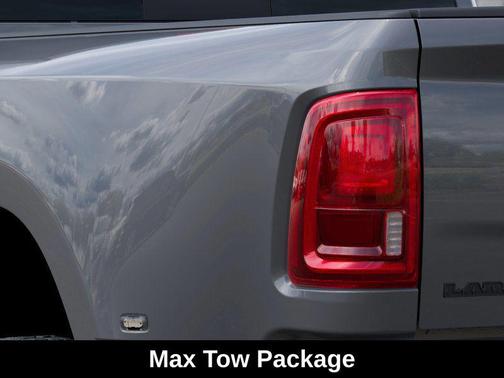 2026 RAM 3500 Laramie Crew Cab 4x4 8' Box