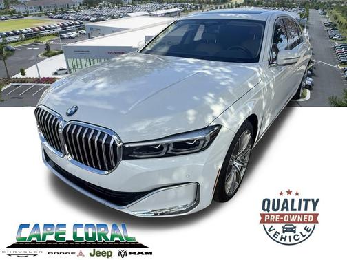 2022 BMW 740 i