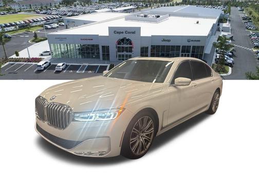 2022 BMW 740 i