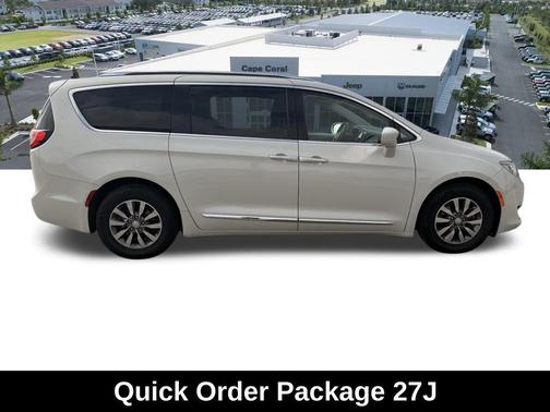 2020 Chrysler Pacifica Touring-L Plus