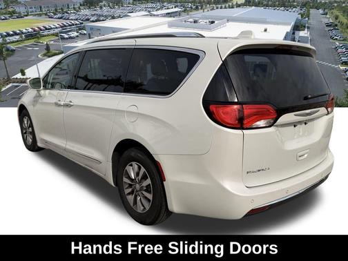 2020 Chrysler Pacifica Touring-L Plus