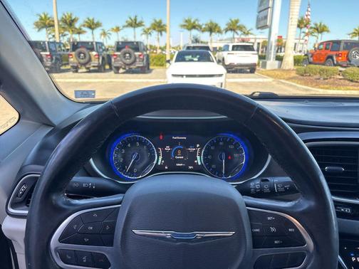 2020 Chrysler Pacifica Touring-L Plus