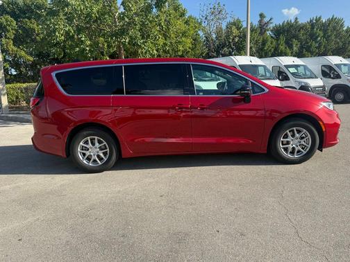 2026 Chrysler Pacifica L