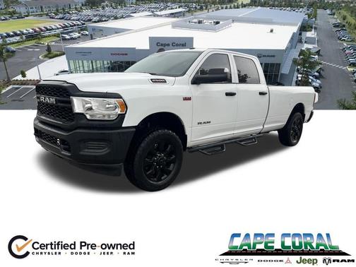 Bright White Clearcoat 2022 RAM 2500 Tradesman Crew Cab 4x2 8' Box