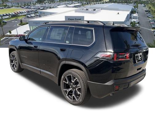 2026 Jeep Cherokee Overland