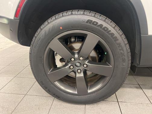 2023 Land Rover Defender 110 Standard