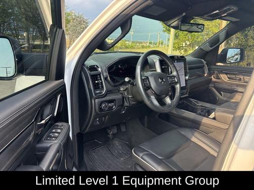 Bright White Clearcoat 2024 RAM 1500 Limited