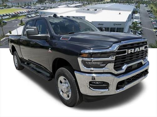 2025 RAM 2500 Tradesman Crew Cab 4x4 6'4' Box
