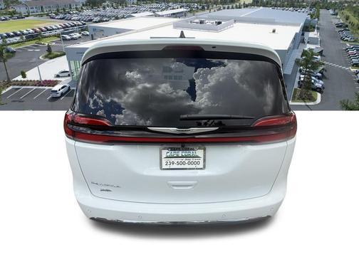 2026 Chrysler Pacifica L