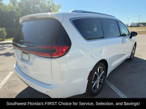 2026 Chrysler Pacifica L