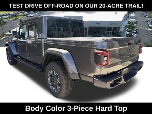 Granite Crystal Metallic Clearcoat 2026 Jeep Gladiator Sahara 4x4
