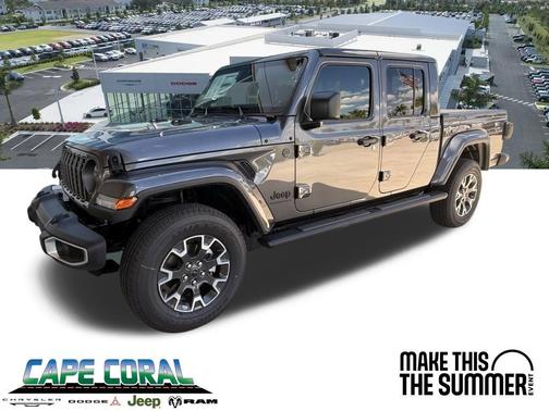 Granite Crystal Metallic Clearcoat 2026 Jeep Gladiator Sahara 4x4