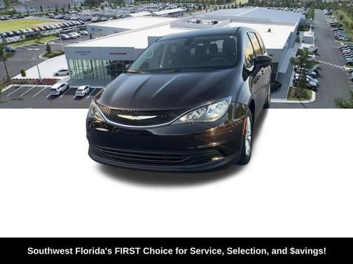 Dark Cordovan Pearlcoat 2017 Chrysler Pacifica Touring