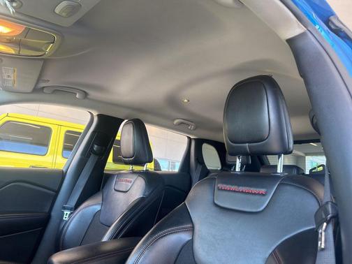 2021 Jeep Cherokee Trailhawk