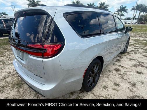 2026 Chrysler Pacifica Limited
