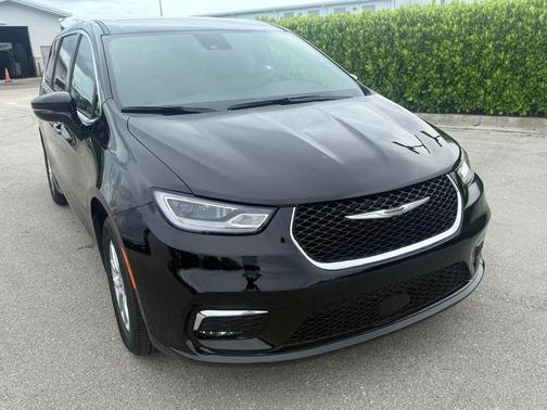 2026 Chrysler Pacifica L